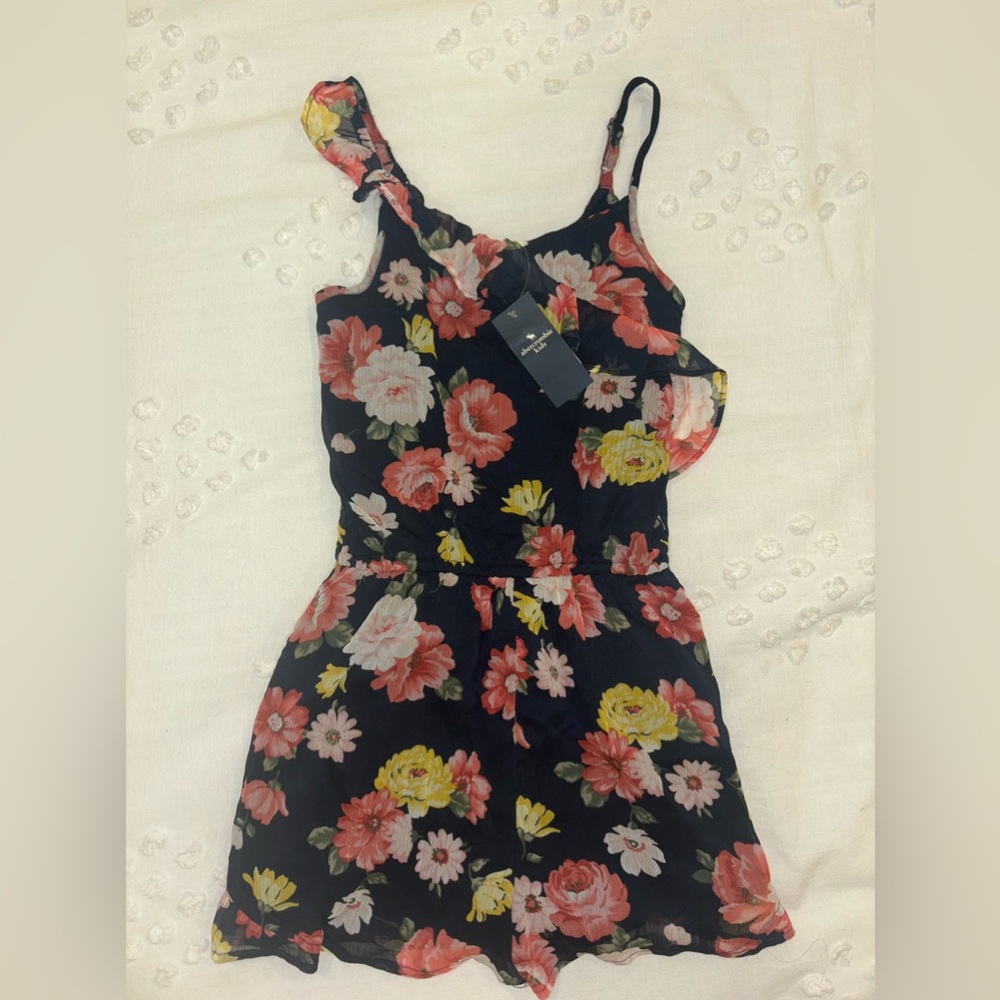 FLORAL ROMPER/DRESSES! - Picture 2 of 5